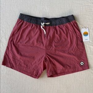 NWT Vuori Kore Short Men’s Large Red Performance Athletic Shorts